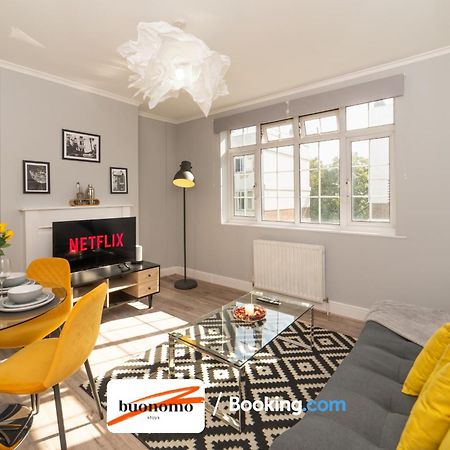 Two Bedroom Apartment By Buonomo Stays Short Lets & Serviced Accommodation With Balcony Лондон Екстериор снимка