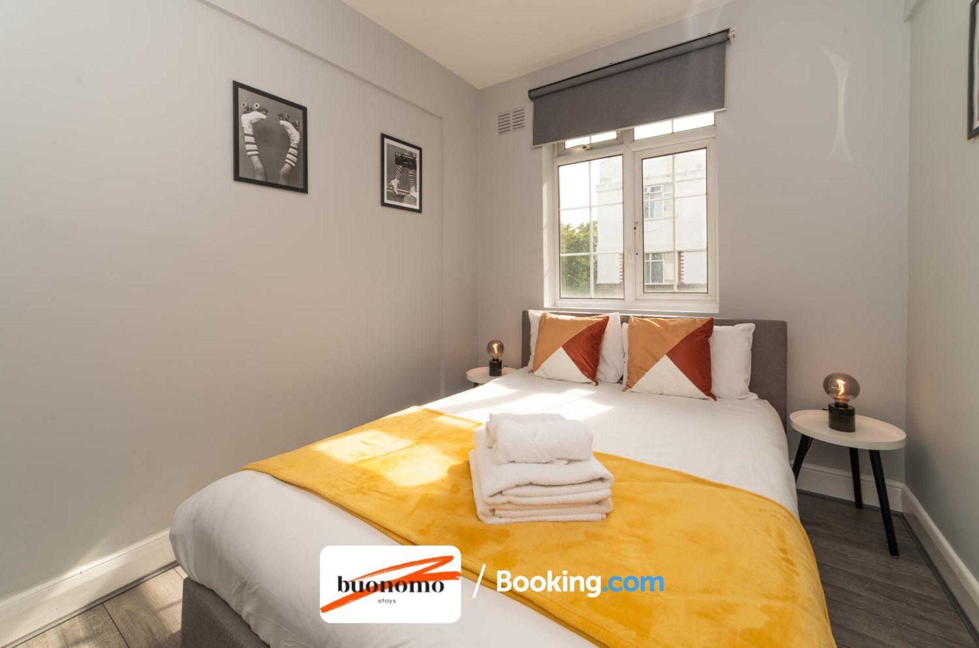 Two Bedroom Apartment By Buonomo Stays Short Lets & Serviced Accommodation With Balcony Лондон Екстериор снимка