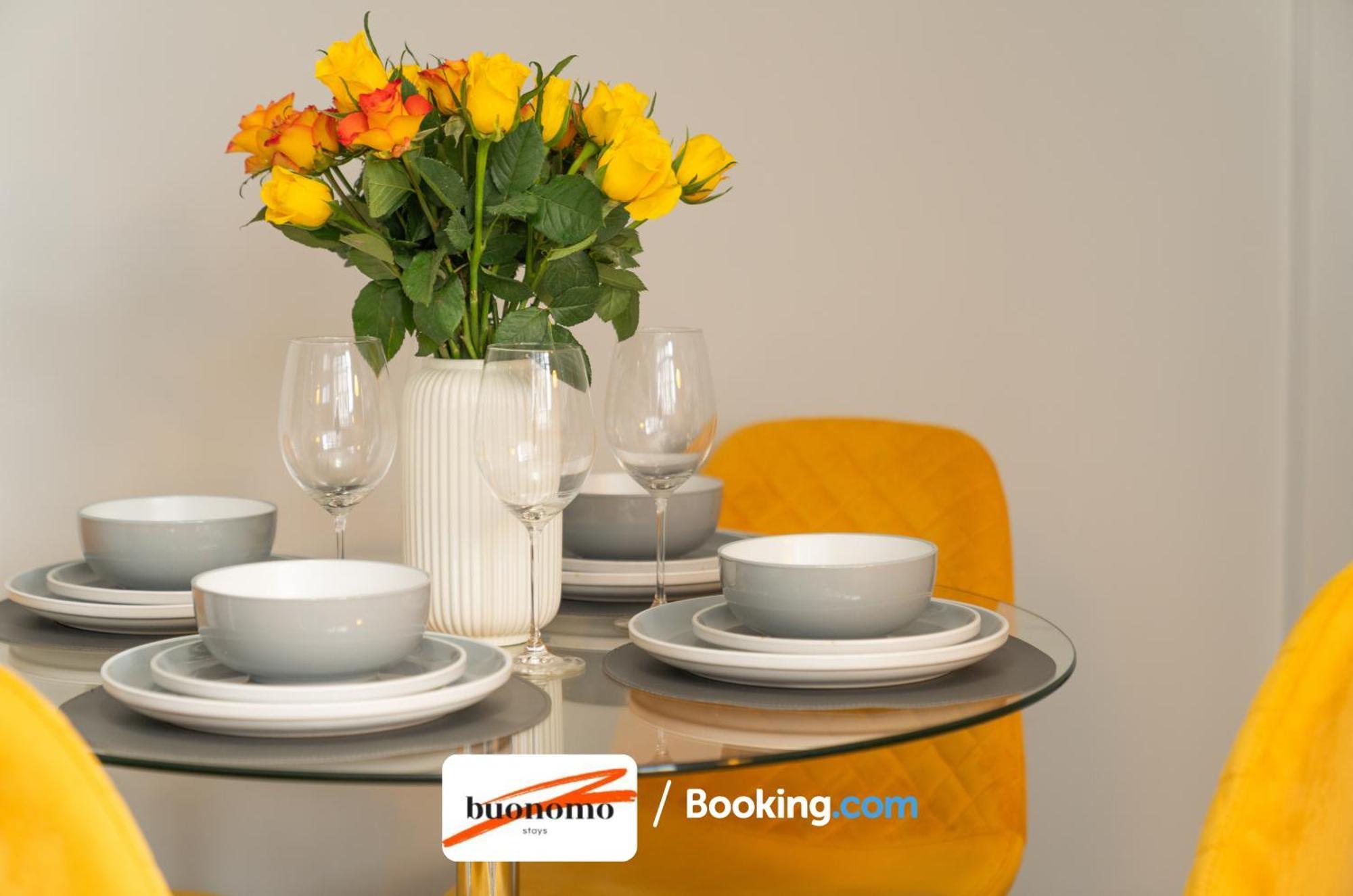 Two Bedroom Apartment By Buonomo Stays Short Lets & Serviced Accommodation With Balcony Лондон Екстериор снимка