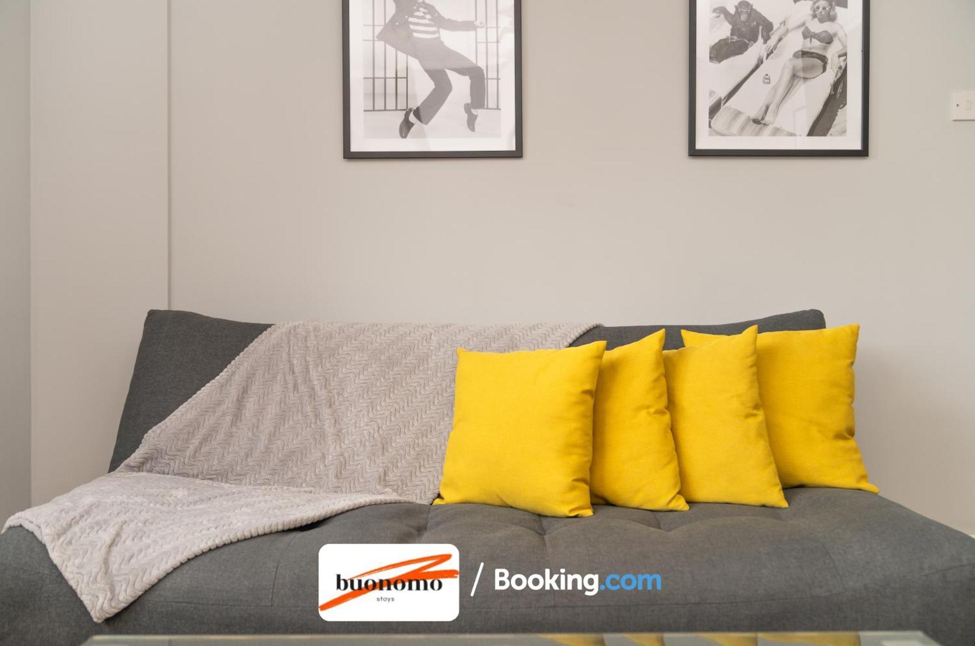 Two Bedroom Apartment By Buonomo Stays Short Lets & Serviced Accommodation With Balcony Лондон Екстериор снимка
