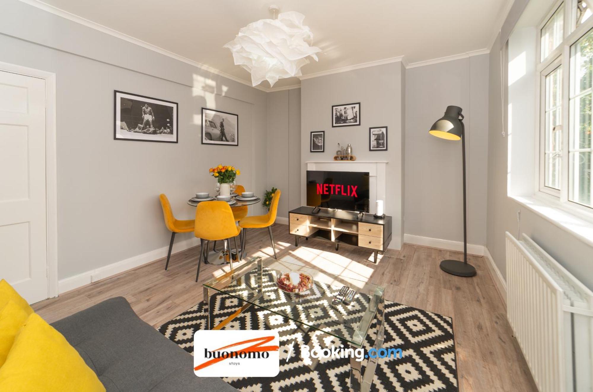 Two Bedroom Apartment By Buonomo Stays Short Lets & Serviced Accommodation With Balcony Лондон Екстериор снимка